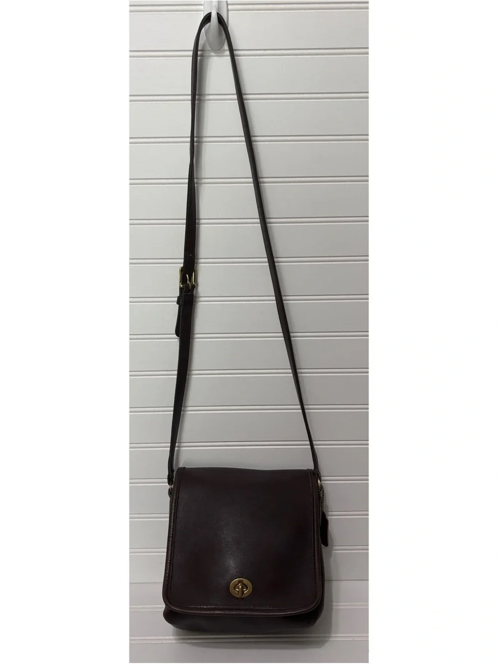 COACH Vintage Companion Flap Brown Leather Small Crossbody Shoulder Bag 9076